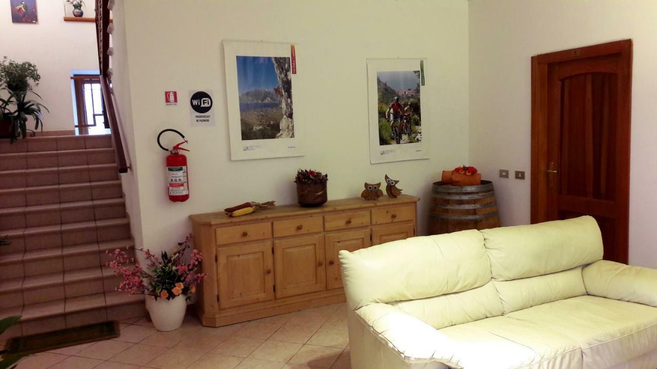 Villa Paradiso Parolari Tenno Bagian luar foto